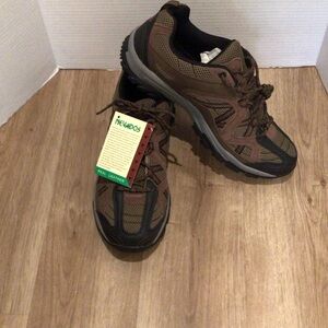 Nevados Men's Brown Athletic Hiking low cut shoes